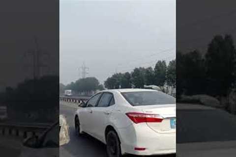 Lahore multan travelling vlog!lahore to multan  road trip vlog by motorway!How to be a travel vlog!