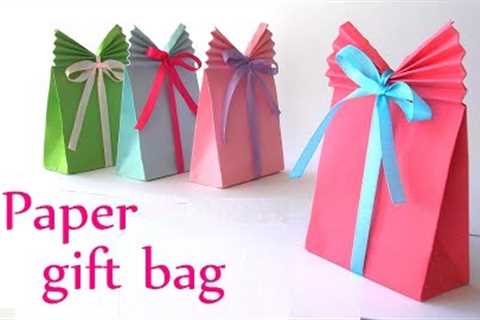 DIY crafts: Paper GIFT BAG (Easy) - Innova Crafts
