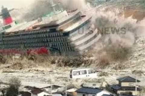 Crazy Footage  🔴  Large Cruise Ships Overcome Monster Waves In Storm &amp; Powerful Glacier Calving