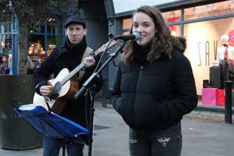AMAZING MOMENT guy JOINS singing Perfect by Ed Sheeran in Italian | Allie Sherlock
