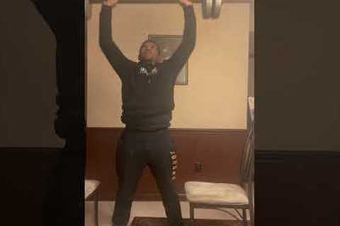 GO EASY ON ME ITS ONLY JANUARY #funny #workout #fitnotbroke #dance #fyp