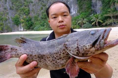 PRIMITIVE SKILLS; Fishing - Survival At Sea