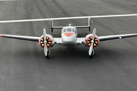 Eflite Beechcraft D-18 maiden flights debrief with Gooniac!