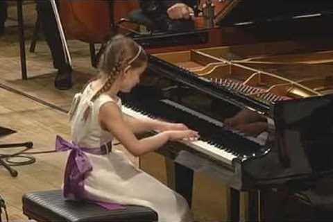 Alma playing Mozart piano concerto K.246, with cadenza by Alma Deutscher