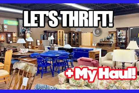WHAT'S THIS FOR??! THRIFT WITH ME &amp; HAUL! GREAT DAY to SHOP at the CHARITY THRIFT! Thrifting..