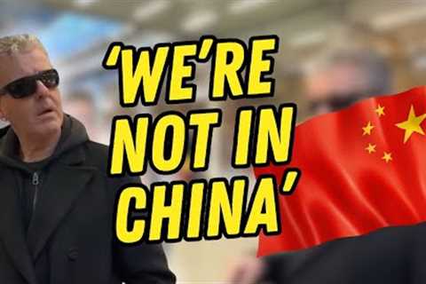 Chinese Tourists Have Viral FREAKOUT On British Piano Player!