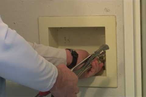 How to prevent pipes form freezing