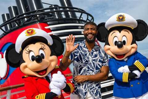 Disney Cruise Line debuts new Mickey and Minnie mouse wardrobe at Disney Lookout Cay