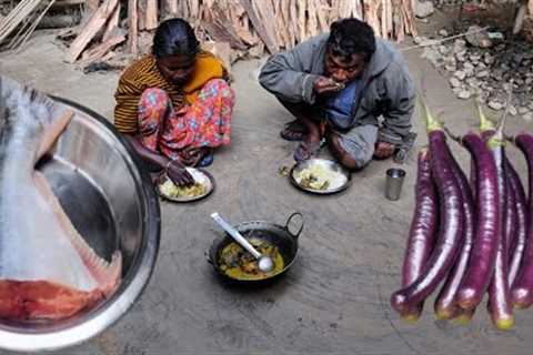How santali TRIBE COUPLE cooking PANGAS FISH recipe with BRINJAL in village style | Rural Life India