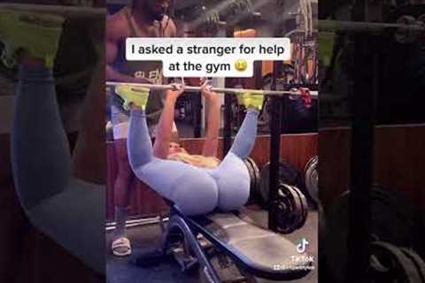 at the gym doing everything wrong #gym #fitness #training #prank #gymprank #leggings #girlfitness