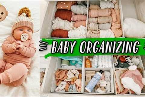 HOW I ORGANIZE BABY CLOTHES! + putting away newborn size :(