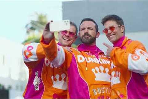 Dunkin’ 'Long Throw' Behind-The-Scenes footage of Ben Affleck, Tom Brady, &amp; Matt Damon