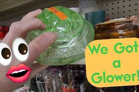 We Got a Glower!! - Shop Along With Me - Goodwill Thrift Store