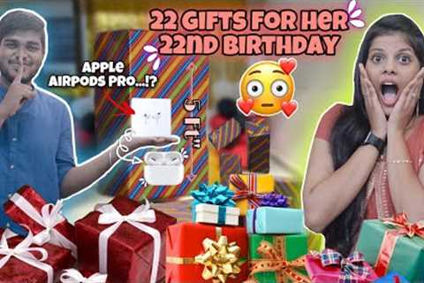 22 Gifts for Her 22nd Birthday!!*Treasure Hunt Gift Challenge*🎁