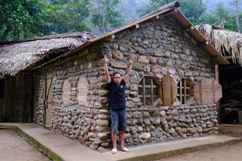 PRIMITIVE SKILLS; Forging hinges, Install Window | BUILDING STONE HOUSE in the mountain