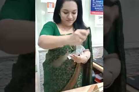 Sooo happy when she got surprise gift from her colleague 🥰😂