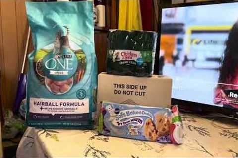 GREAT GIFTS !! TUNA !! TREATS !! COOKIES !! STEWIEKAT AND I ARE BLESSED!! THANK YOU ALL !!