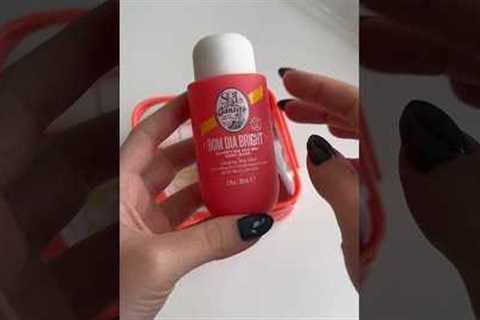ASMR unboxing skincare and makeup #asmr #aesthetic #skincare #unboxing #haul #soldejaneiro