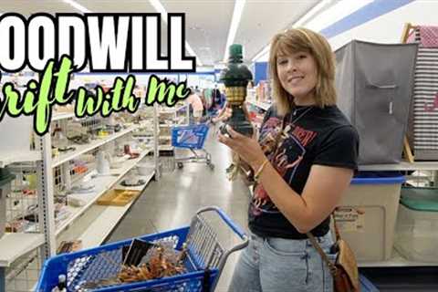Someone DONATED Their Collection | Goodwill Thrift With Me | Reselling