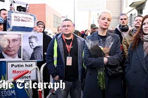 Yulia Navalnaya joins ‘Noon against Putin’ protest against sham election