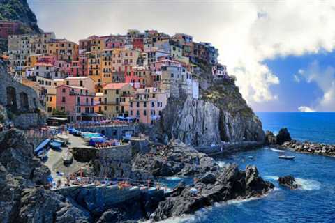 Discover the best travel destinations with diverse landscapes and experiences.