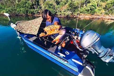 Protecting CRAB Pots From POACHERS, Boat Camping Mission - Catch &amp; Cook