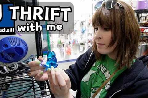 Did I HIT THE JACKOT? | Goodwill Thrift With Me + We're MOVING | Reselling