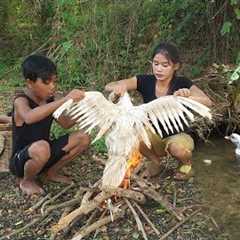 Catch and cook duck for jungle food, Duck spicy roasted so delicious food for dinner