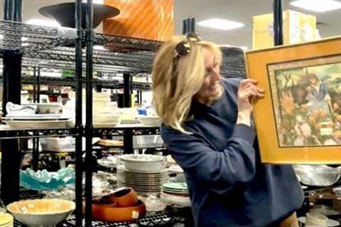Do we LOVE this thrift store?? Yes we do! | Great finds in Goodwill today!