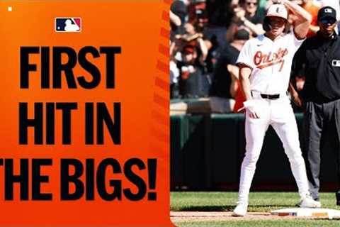Jackson Holliday gets his first Major League hit! 👏