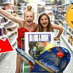 NO BUDGET TOY SHOPPING CHALLENGE! | Family Fizz