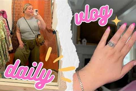 spend the day with me vlog *plus size shopping at free people, lemon alfredo, manicure*