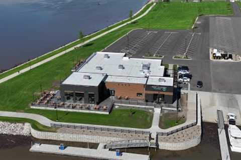 The New Fort Madison Marina, featuring the very nice Turnwater Bar and Grill