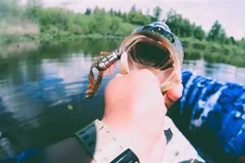 Fishing for BASS in a HIDDEN lake!