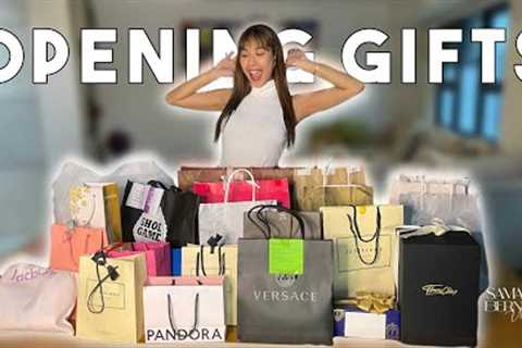 UNBOXING GIFTS (Birthday Celebration)