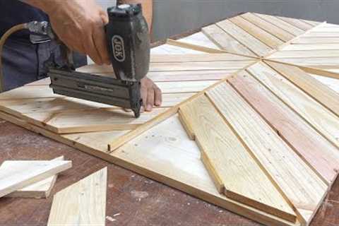 Inspirational Woodworking Projects // Make A Rustic Design Coffee Table From Pallet Wood And Epoxy