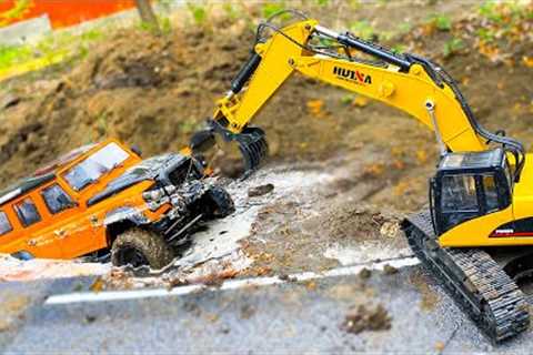 RC Cars Water and Mud Racing Excavator Truck at work