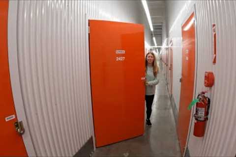 I Bought A U-haul Abandoned Storage Locker.. We Found Treasure