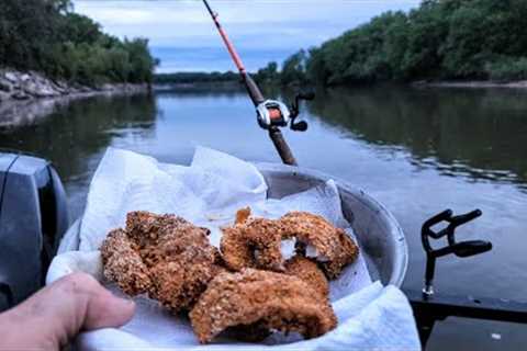 River Boat CATCH AND COOK! (Big Fish)