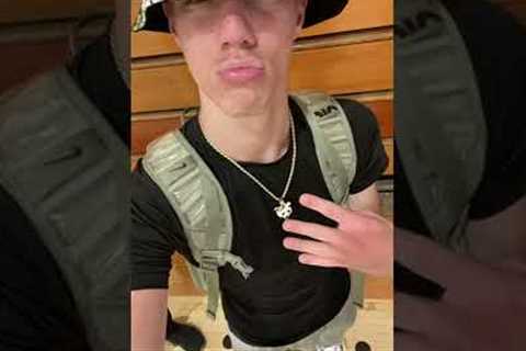 What water y’all be drinking cuz guys in my grade ain’t look like this chase2drippy