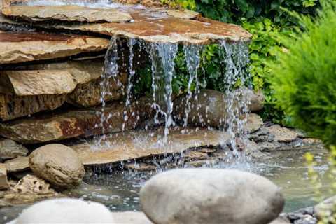 12 Tips for Low-Maintenance Backyard Water Features