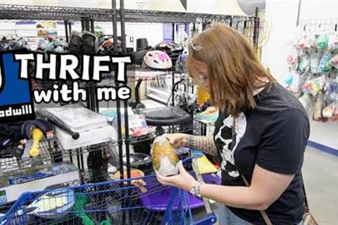 That Went BETTER THAN EXPECTED | Goodwill Thrift With Me | Reselling