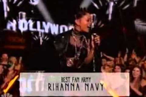 Rihanna Wins Best Fan Army | iHeartRadio Music Awards 2014