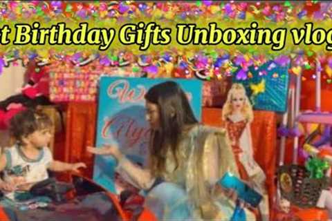 1st Birthday Gifts Unboxing!!🎁♥️ || Old Vlogs!!🫂♥️ ||Alyana Gillani!😍🥰