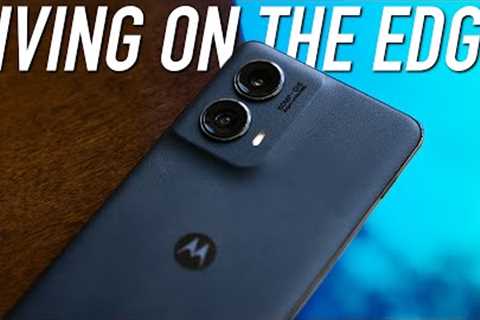 Motorola Edge 2024 UNBOXING &amp; HANDS-ON | 5 things you NEED to know