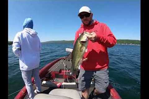 Bass fishing Keuka Lake NY 2023