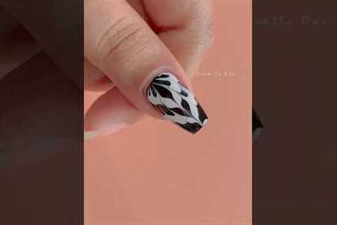 Easy Nail Art Design💅🏻 #nailart #naildesign #shorts