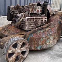 Restoring A Super Old Rusty MAKITA Self-Propelled Lawn Mower For My Brother