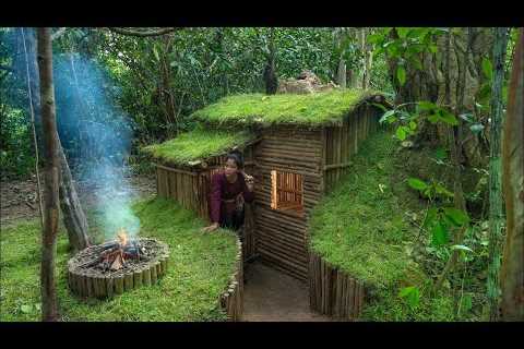 Girl Build Complete Warm Survival Shelter by Ancient Skills