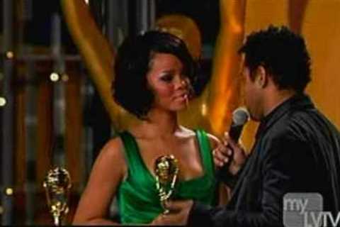 Rihanna's acceptance speeches at World Music Awards 07